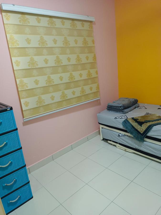 Nena Homestay Setia Alam, Air Conditioned, High Speed Internet Shah Alam Extérieur photo