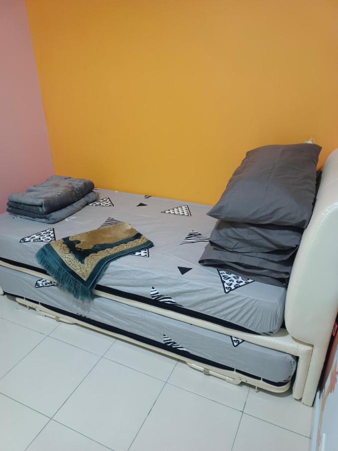 Nena Homestay Setia Alam, Air Conditioned, High Speed Internet Shah Alam Extérieur photo