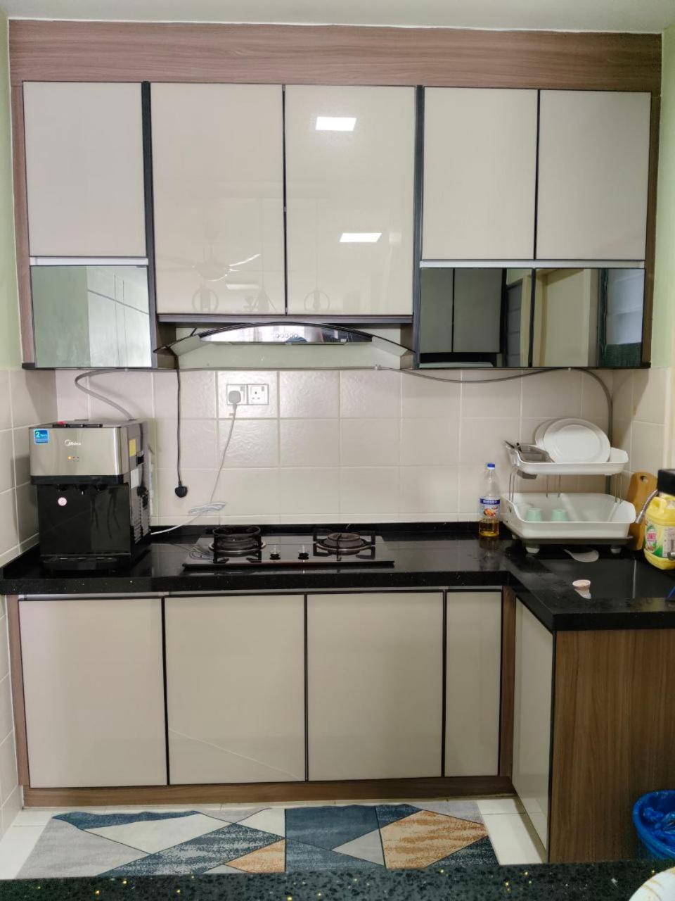 Nena Homestay Setia Alam, Air Conditioned, High Speed Internet Shah Alam Extérieur photo